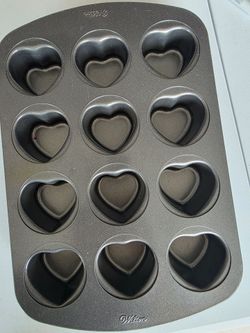 Wilton heart cupcake