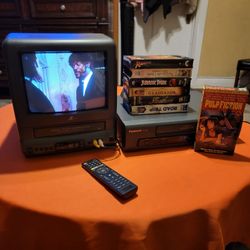 Zenith 9" CRT Color TV/VCR Combo Unit Plus Has AC/DC Power For Portability With Remote And Panasonic VCR VHS