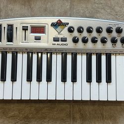 M-Audio Ozone 2000’s 
