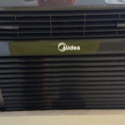 Brand New Midea 6000-btu AC, Open box with all accessories! 