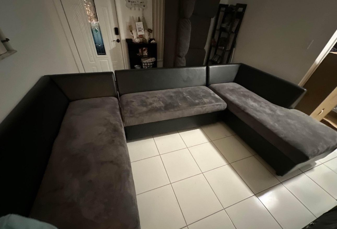 Sectional Couch