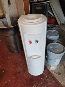 Water cooler water cooler it works good just don't have the bottle of water for it and then