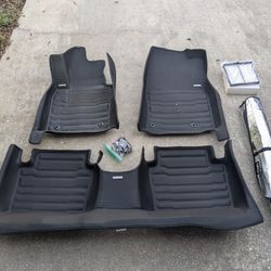 Mazda 3 Hatchback Floor Mats. Tuxmats.