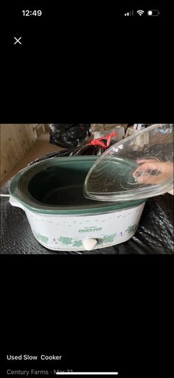  Used slow cooker in good condition, local pickup and cash only 