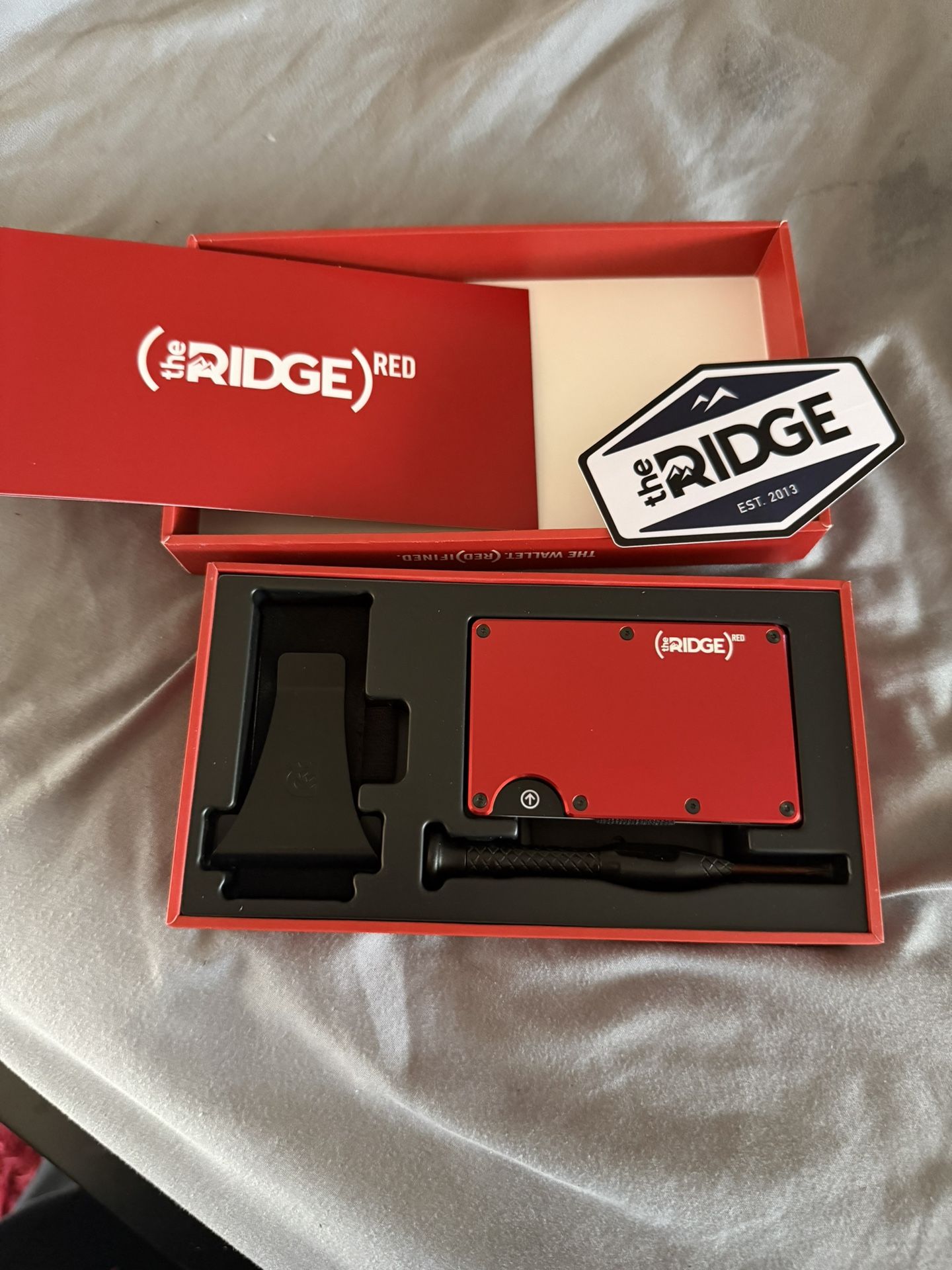 Ridge Wallet Bran New Red