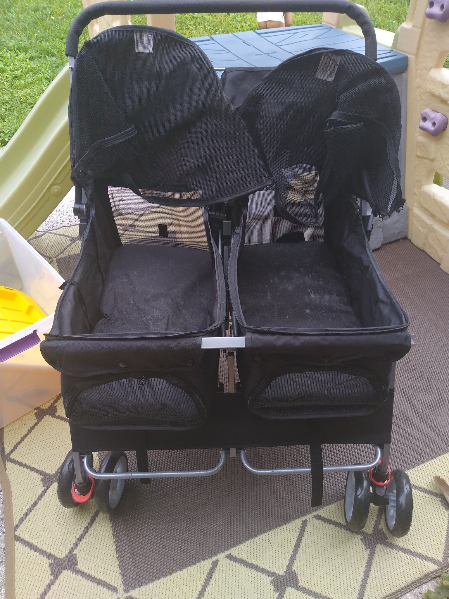 Twin Stroller for dogs almost new