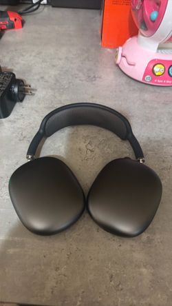 Apple AirPods Max Headphones