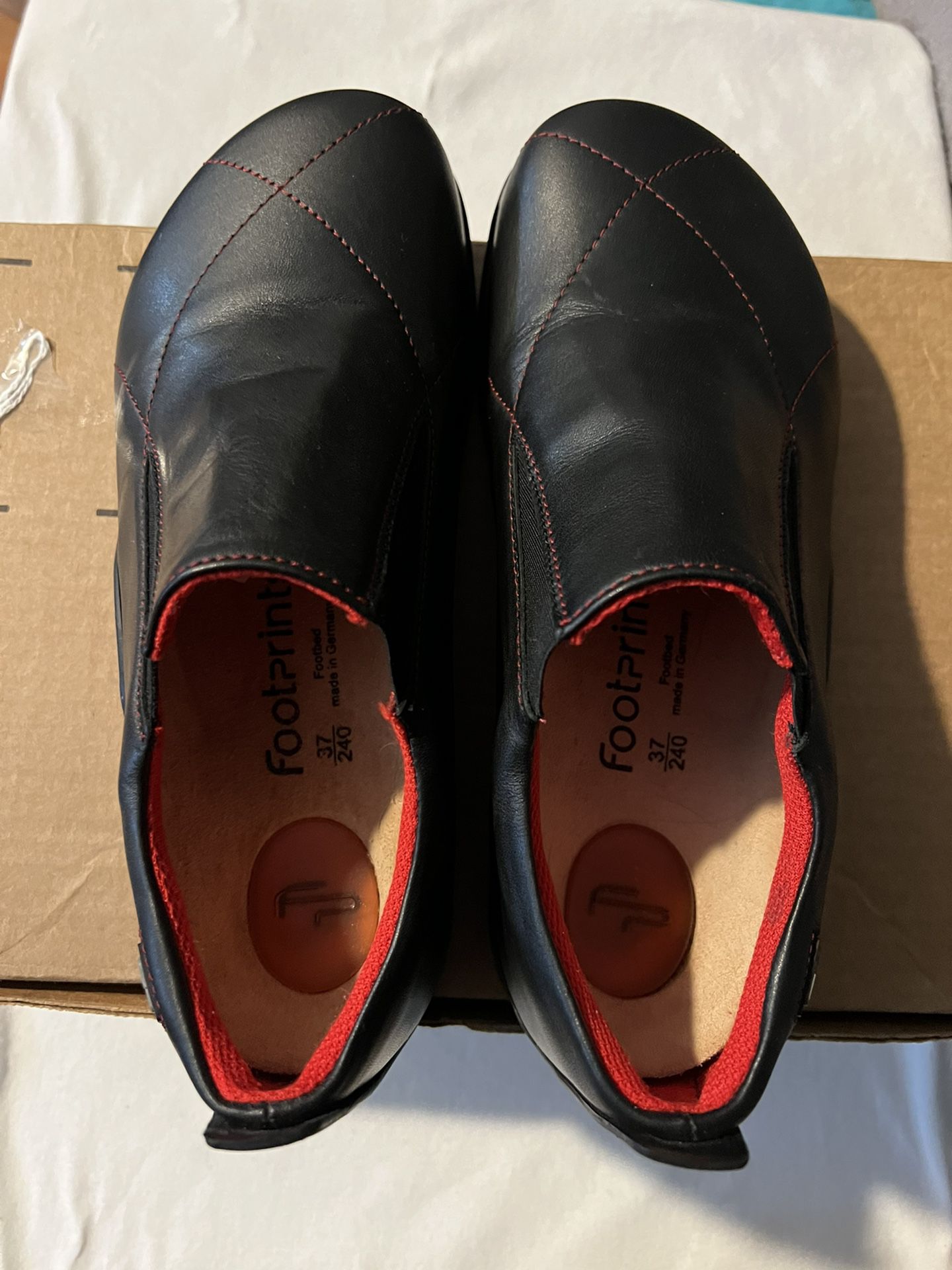 Birkenstock Footprints Cambria Slip On Shoe {Size37}