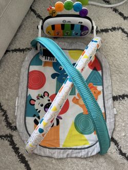 Little Einsteins Play Mat With Piano Like New *MUST SELL*