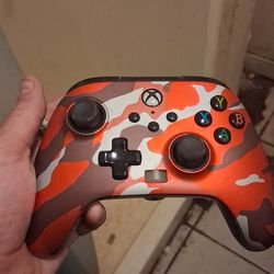 Xbox 1.  Controller S