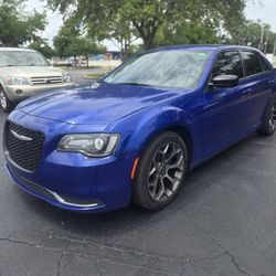 2018 Chrysler 300
