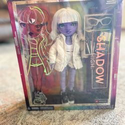 Rainbow shadow high doll Dia Mante