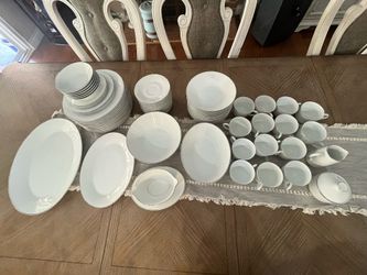 Noritake Reina China Set