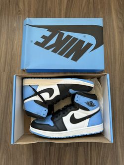 Nike Air Jordan 1 UNC Toe