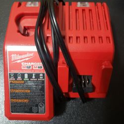 Milwaukie Battery Charger NEW M12 & M18