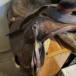 Saddle And Saddle Stand