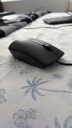 2 keyboards and 2 mouse’s