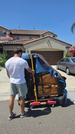 Piano MOVING