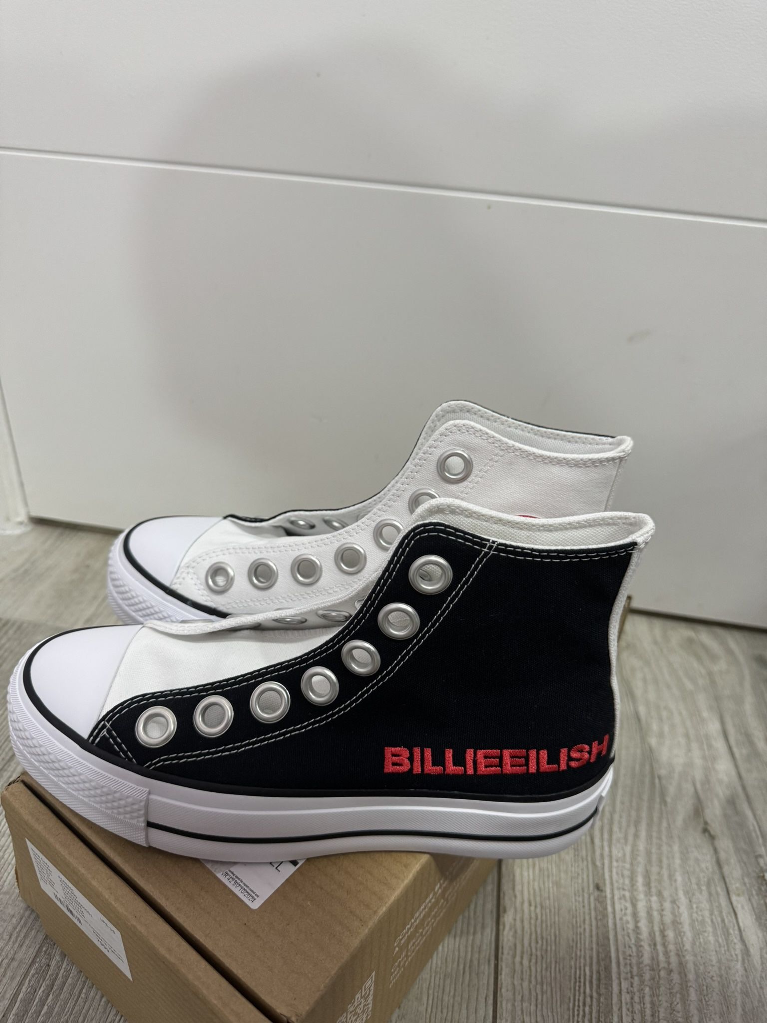 Size 8 W US, 6 M US, CUSTOM LIMITED EDITION BILLIE EILISH converse