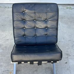 Leather Lounge Chair 