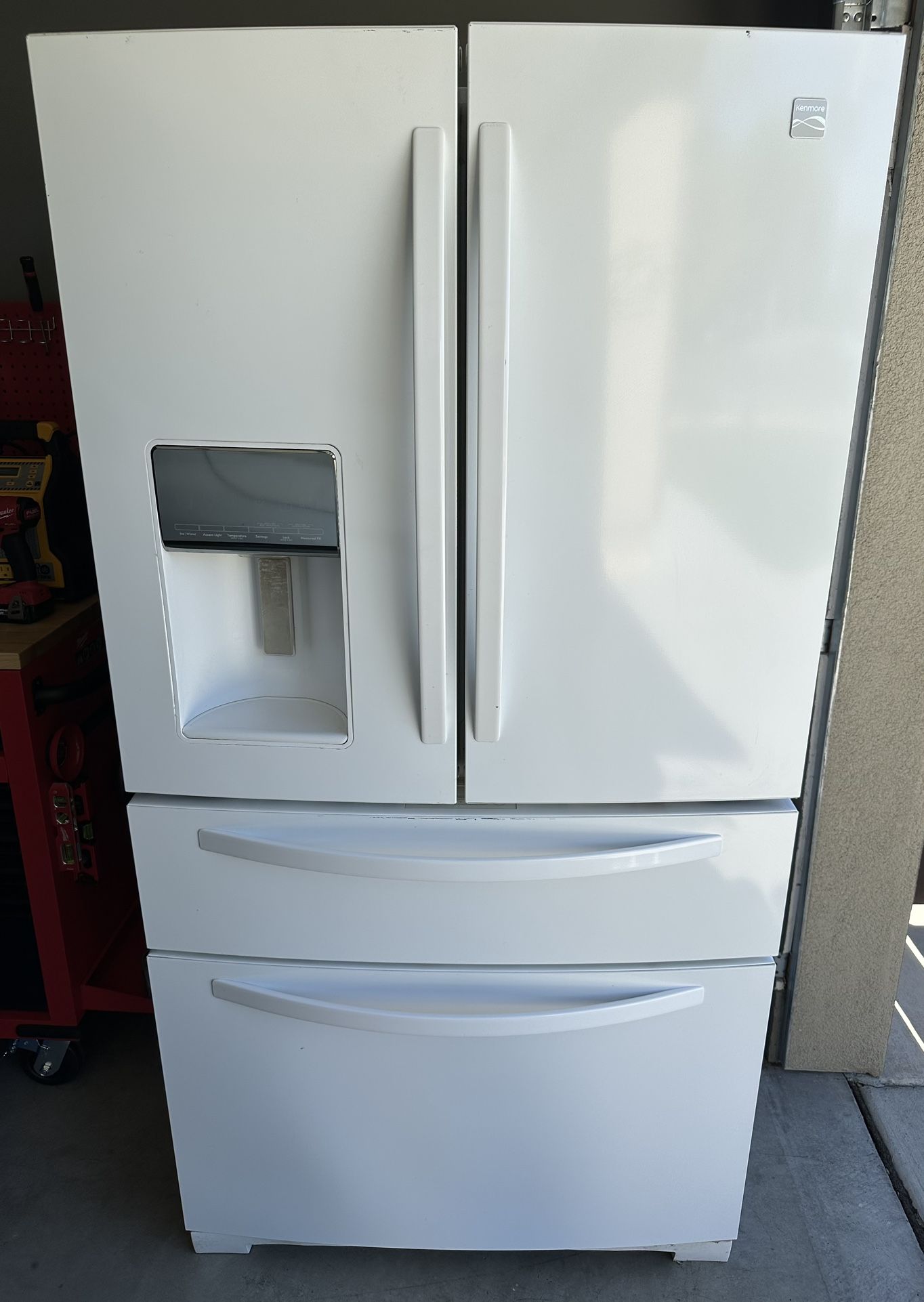 Refrigerator