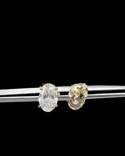 Diamond Earrings in 14k Yellow Gold
