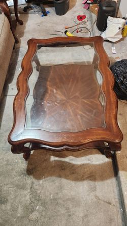 Coffee Table And END Table Set