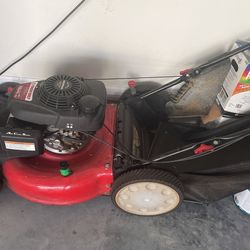 Troy bilt model online 12avb2aq711