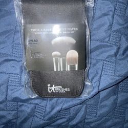 IT Cosmetics Travel Brushes