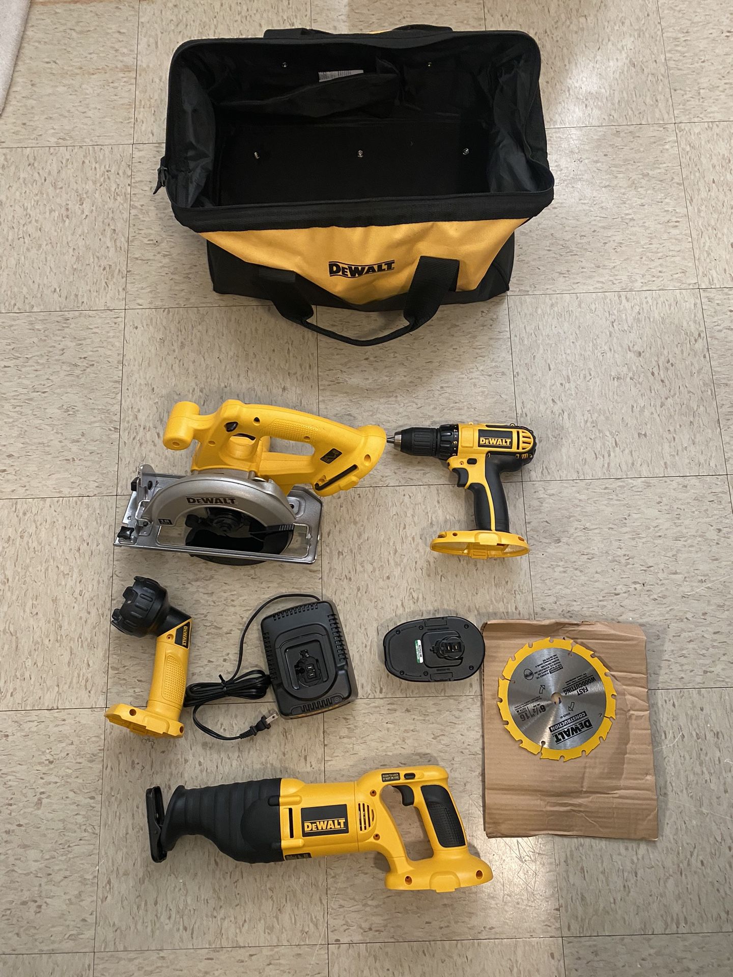 DeWalt Power Tool Set