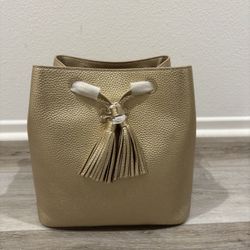 Tory Burch  THEA Leather Bucket Bag Gold Color
