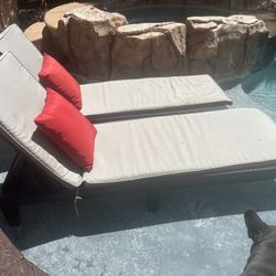 Pool Chairs Set 