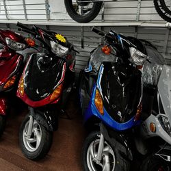 Brand New Razor 150cc Gas Scooter 