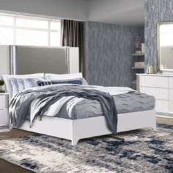 Queen 4 Piece Bedroom Set Black or White 