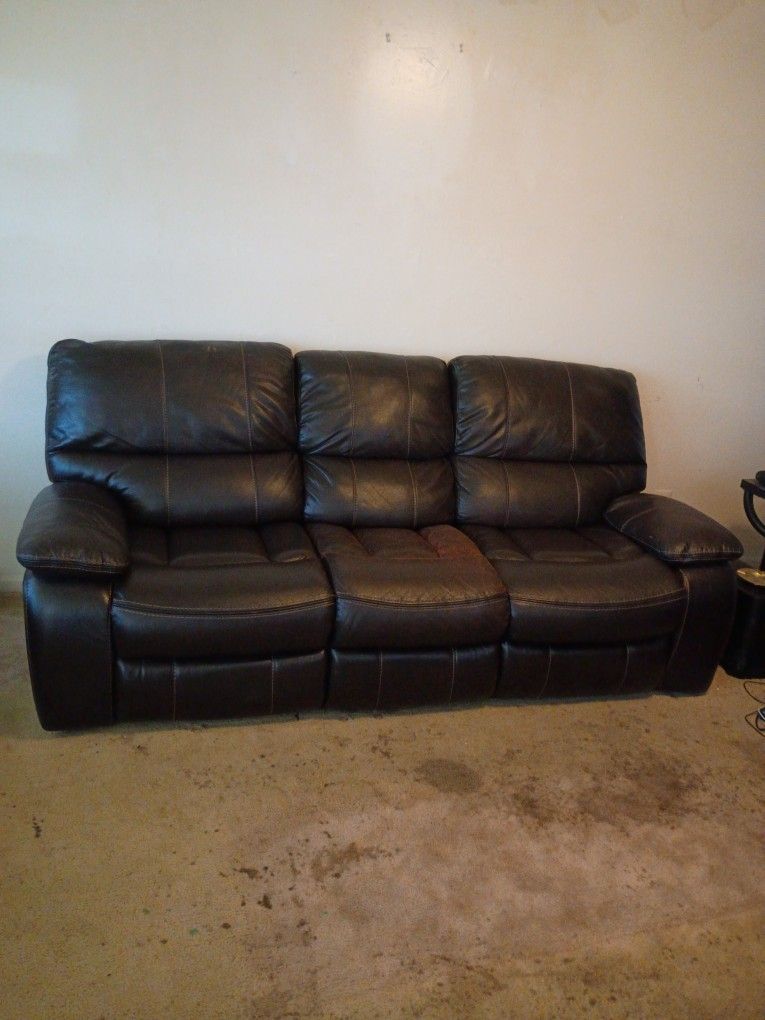 Long Couch Still Reclined Have A Little Wear But Still Good Pick Up Only