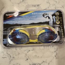 Kids Speedo Vanquisher Competition Swim Goggles
