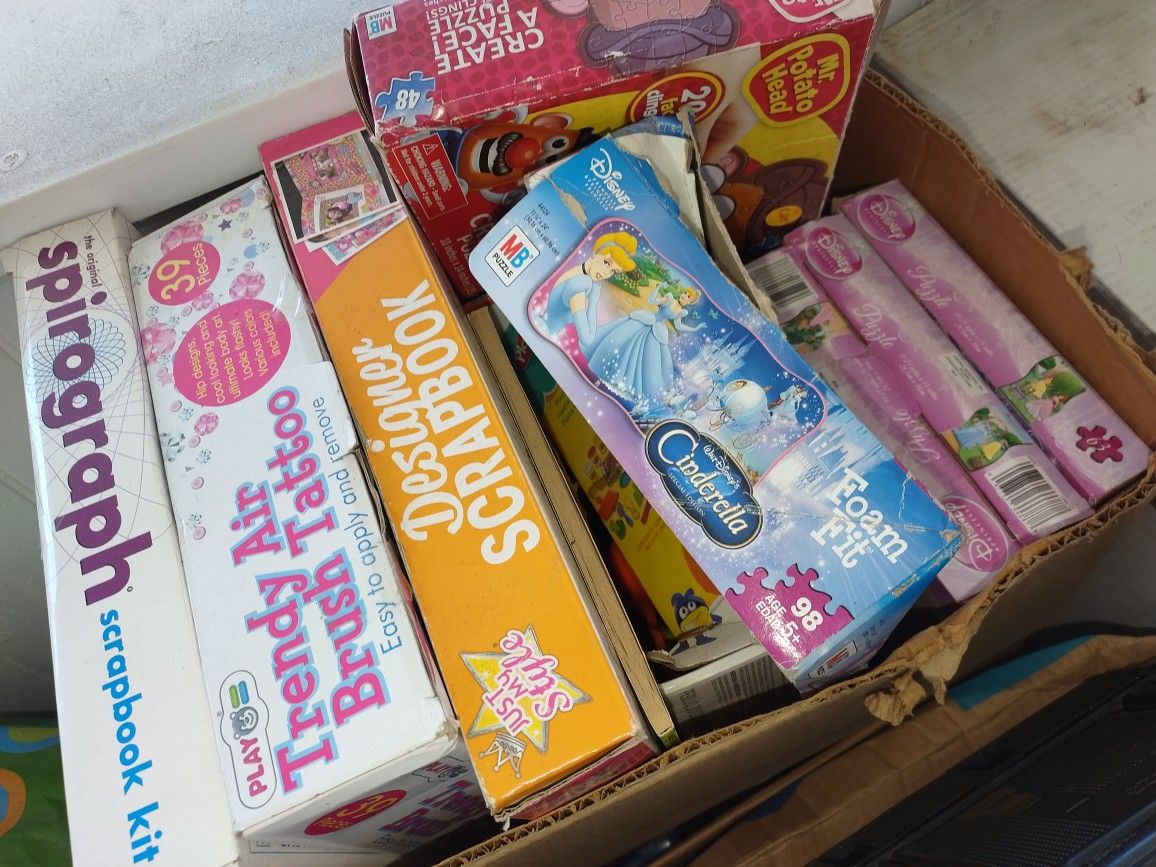 KIDS TOYS