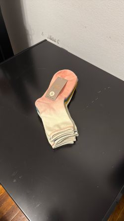 Woman Sucks (5) Pair 🧦