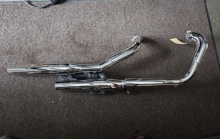 Honda Sankei VT1000 2335 Full Exhaust And Mufflers