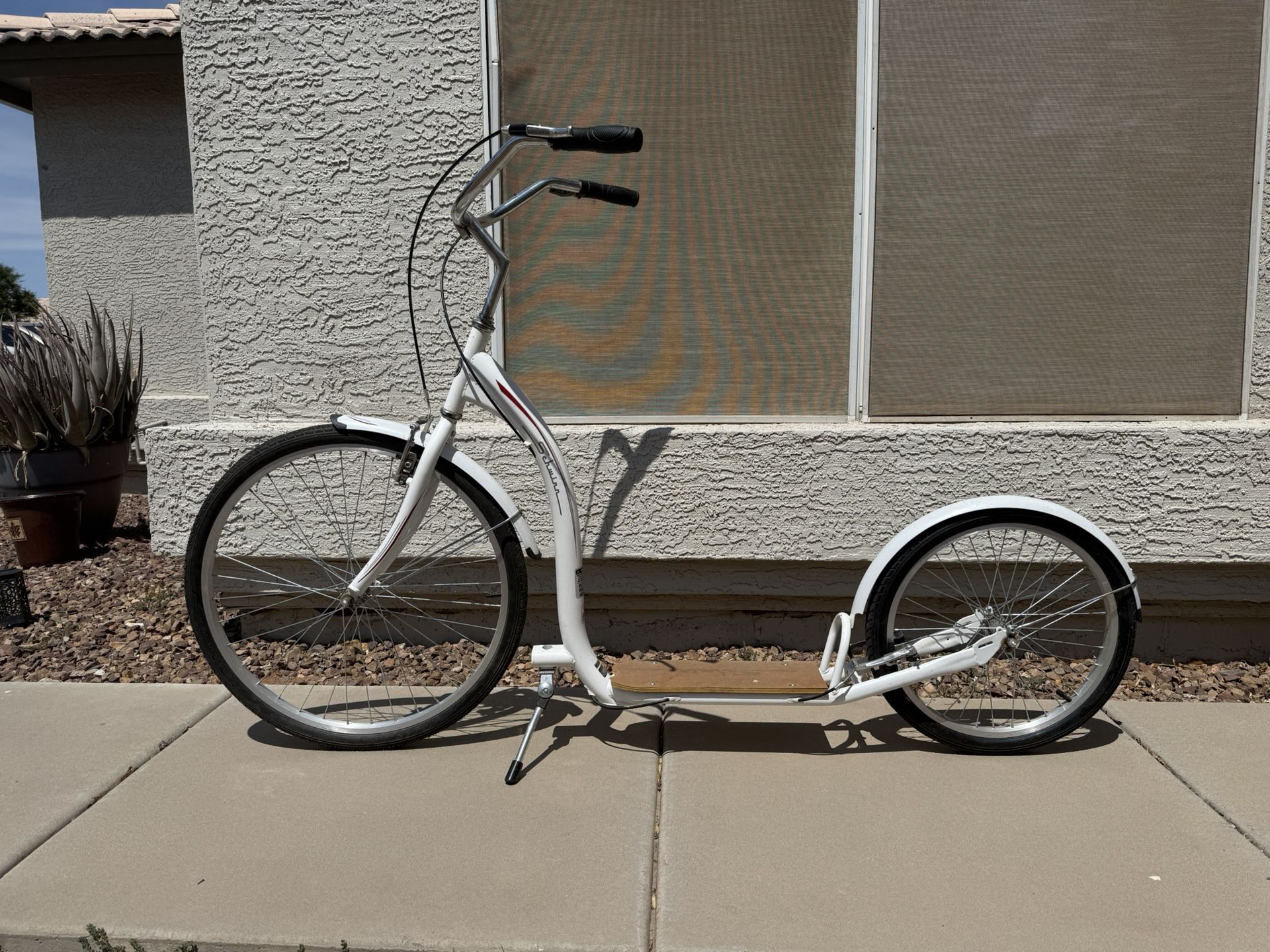 Schwinn Shuffle Kick Scooter, Beach Cruiser