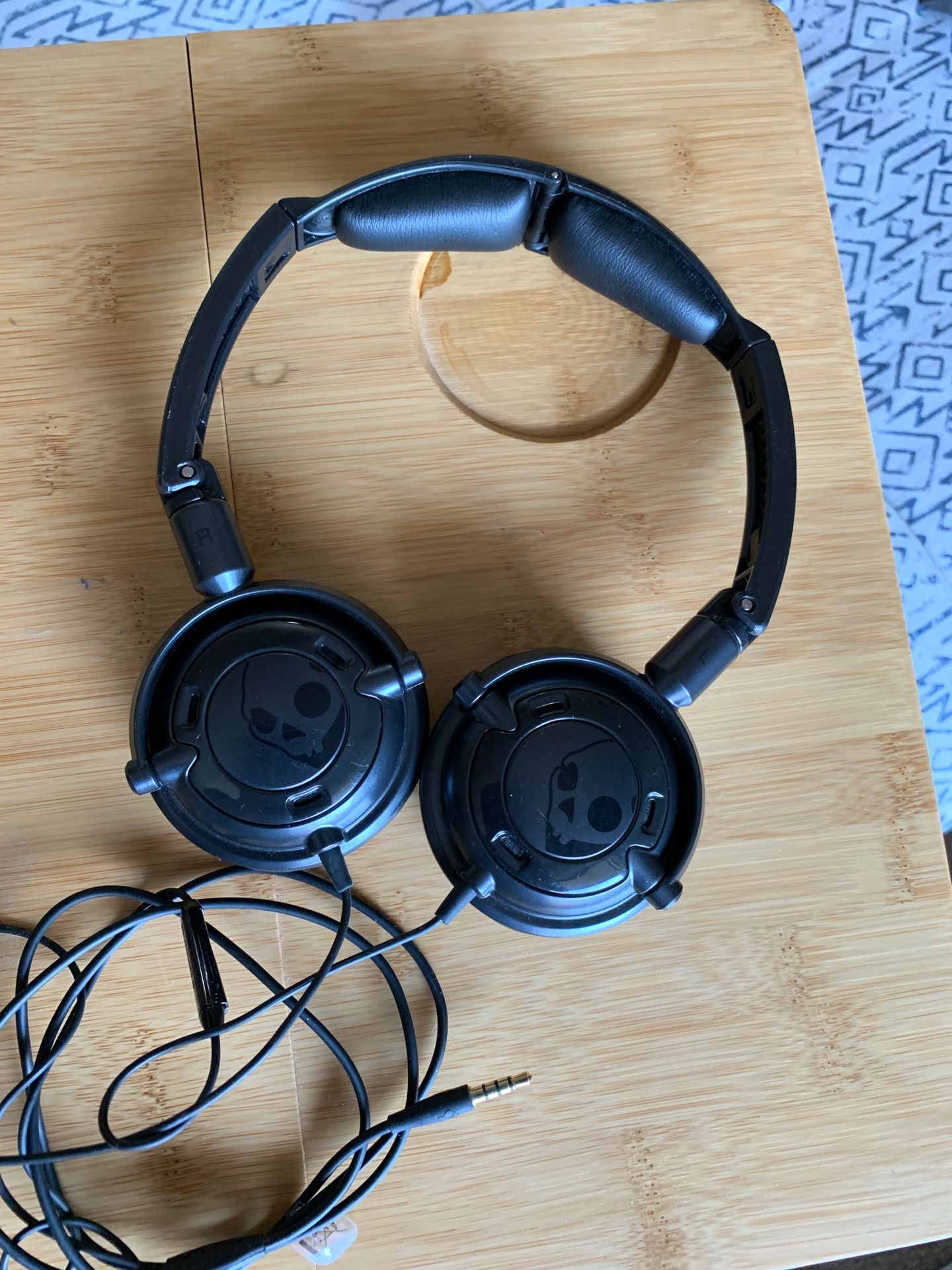 Skullcandy lowrider wired headphone