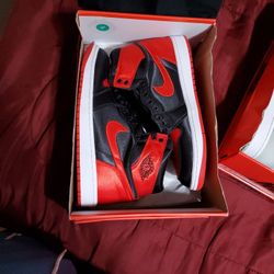 Air Jordan 1 Bred Satin 