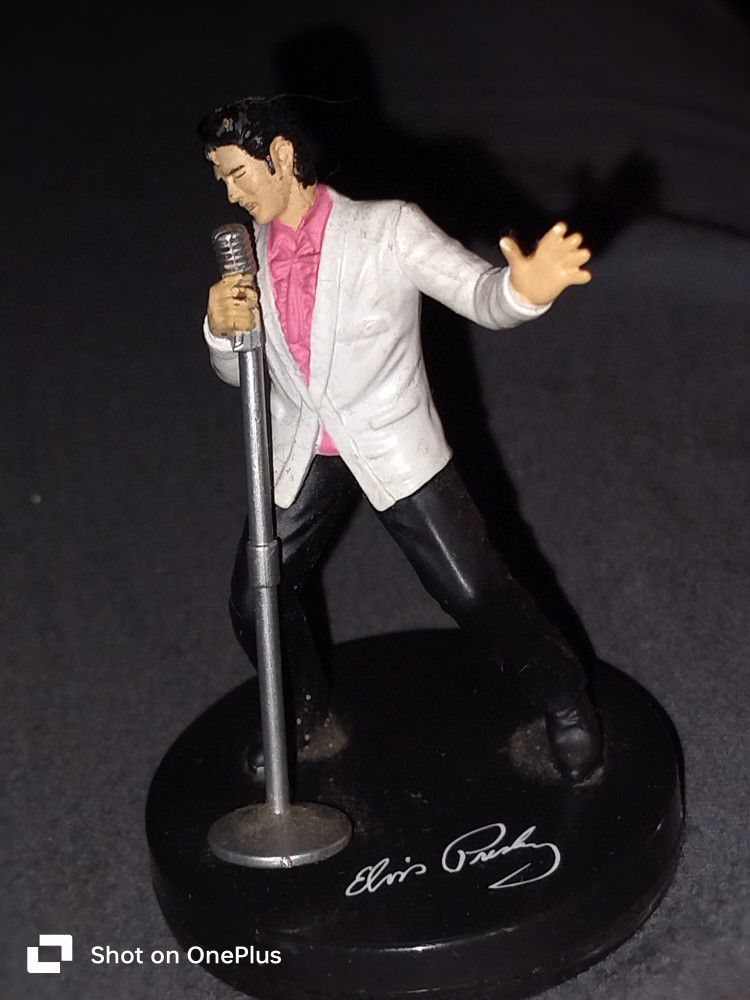 Elvis Presley Figure 
