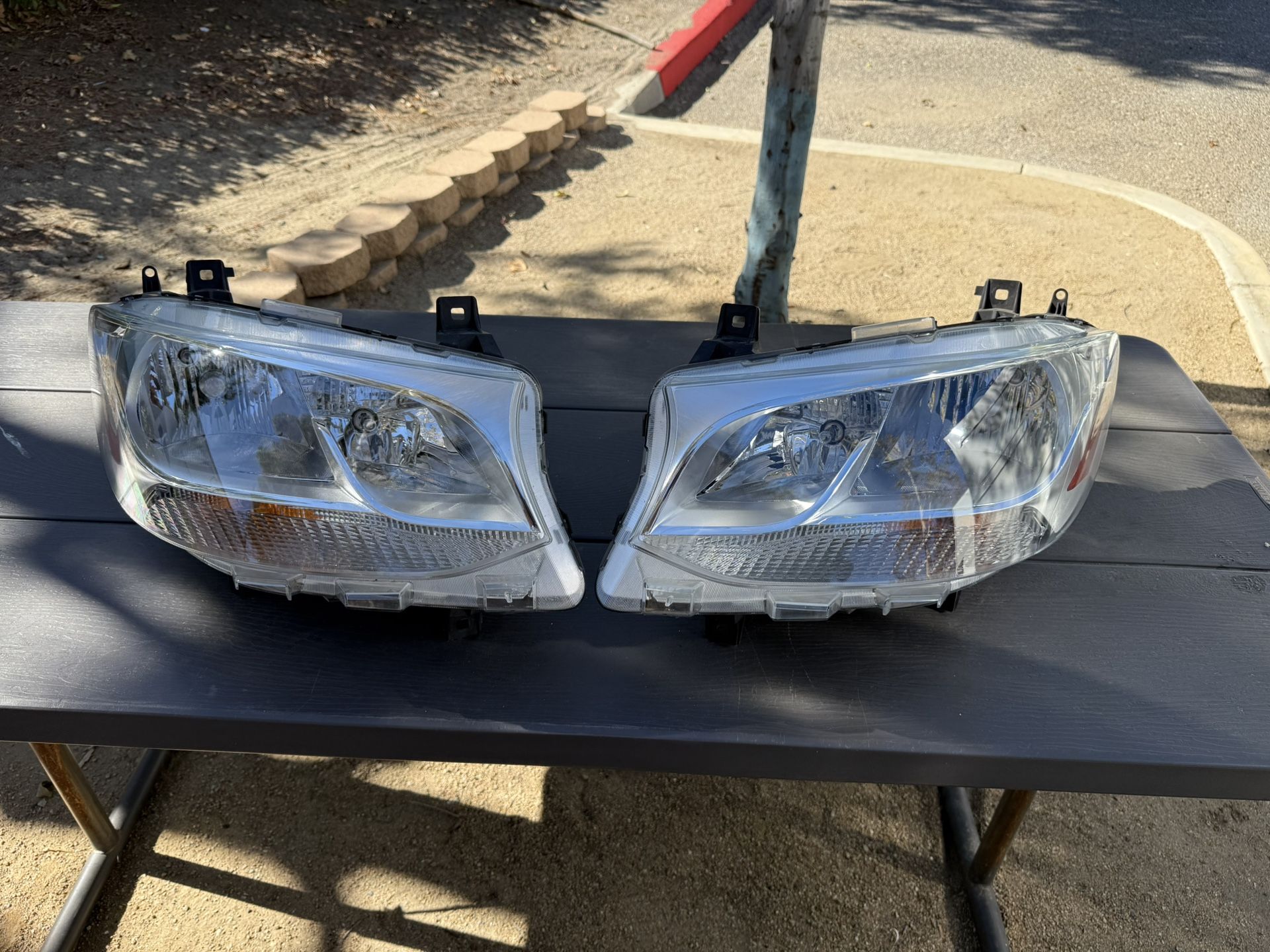 Mercedes Sprinter Headlights 2022-2024