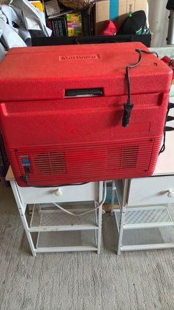 Coleman x Marlboro ac cooler