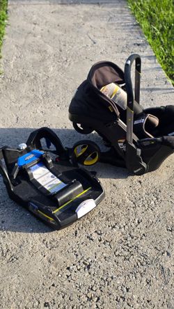 Doona stroller with car seat base