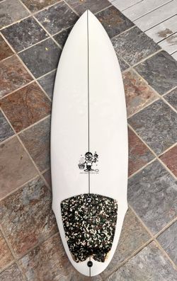 5’9 Surfboard- Goodrum Shapes (not Lost,channelisland)