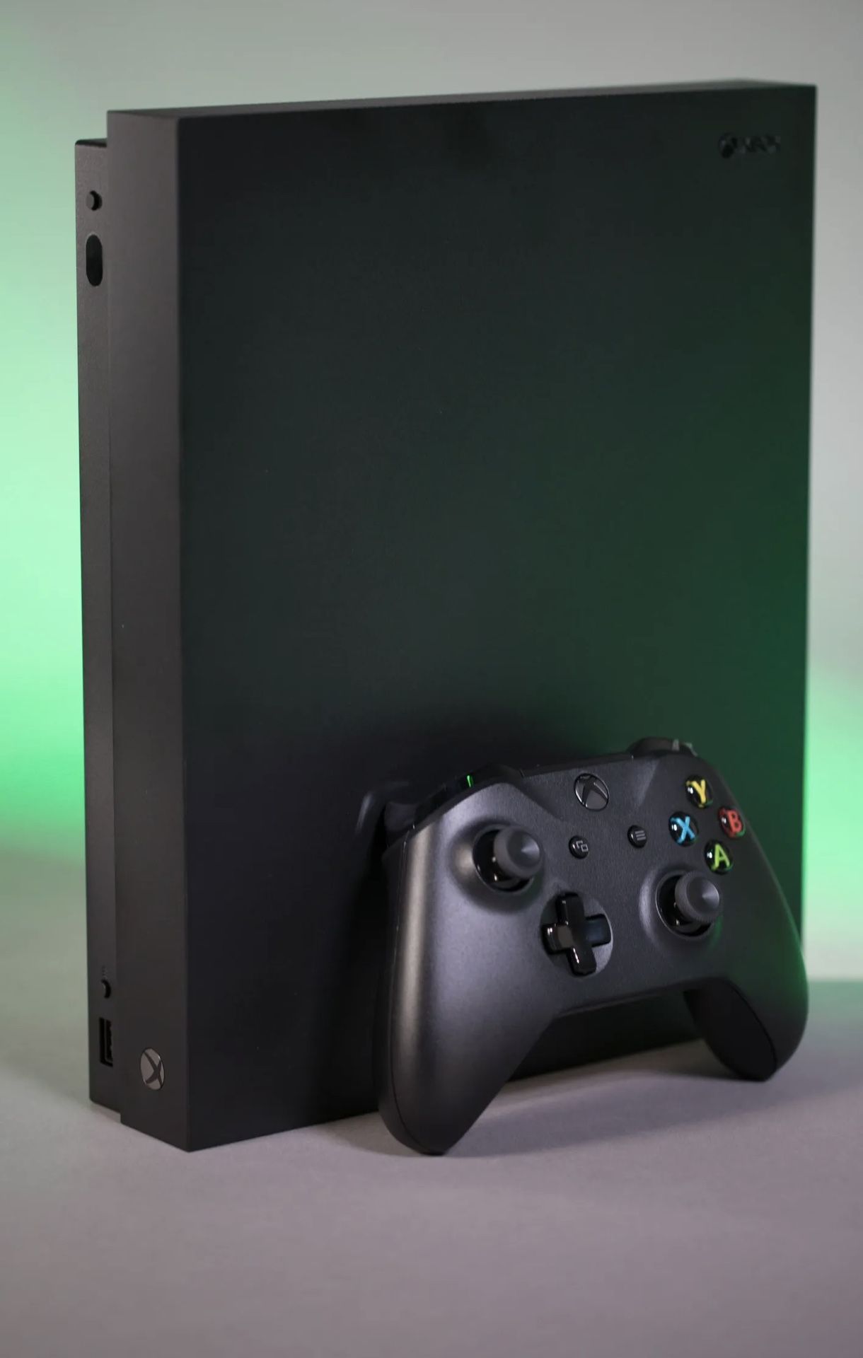 XBOX ONE X 1 TB