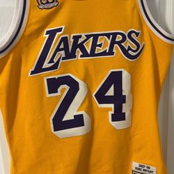 Mitchell And Ness Kobe Bryant Jersey Size m