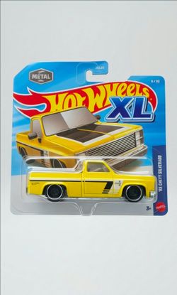 Hot Wheels XL '83 Chevy Silverado yellow